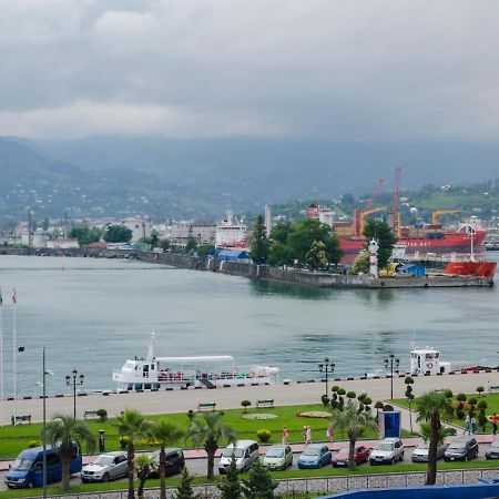 Anadolu Star Hotel & Casino Batumi Esterno foto